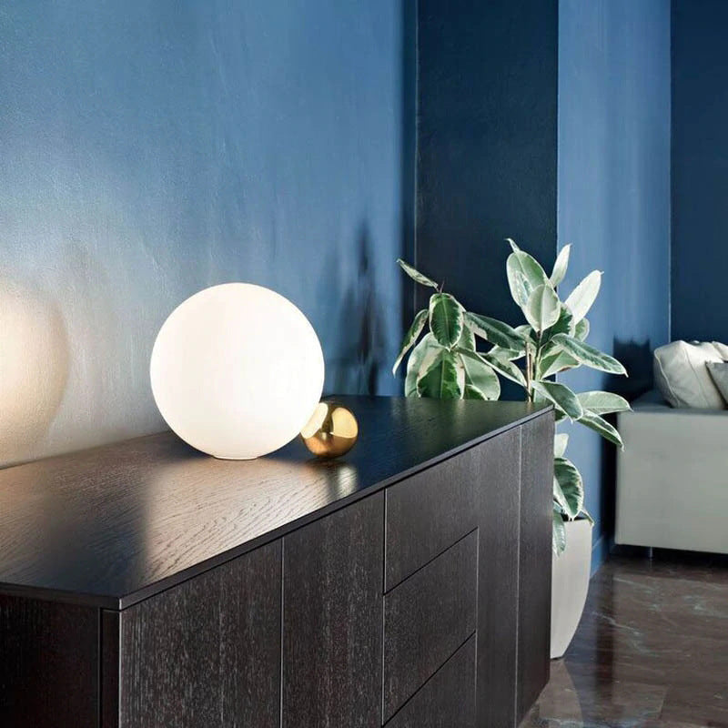 EOS Table Lamp